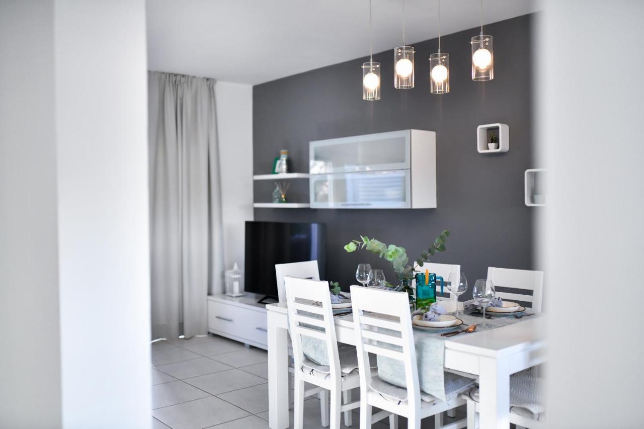 Willa Deluxe Triplex Antea Sukošan Zewnętrze zdjęcie